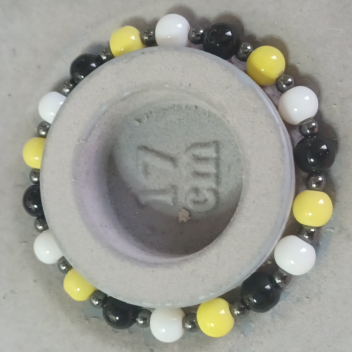 White Yellow Black With Black Zinc Spacers